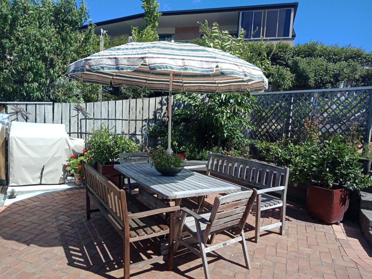 Moana View Bed & Breakfast Picton Exterior photo